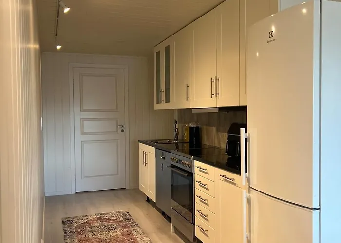 Charming At The Gateway To The Arctic Lägenhet *