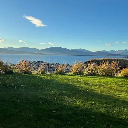 Charming At The Gateway To The Arctic Appartamento *